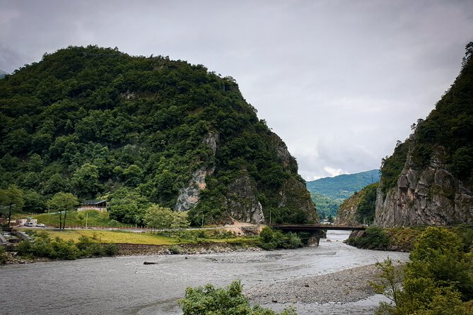Tskhaltubo Old Soviet Spa Tour - Who will enjoy this Tskhaltubo tour?