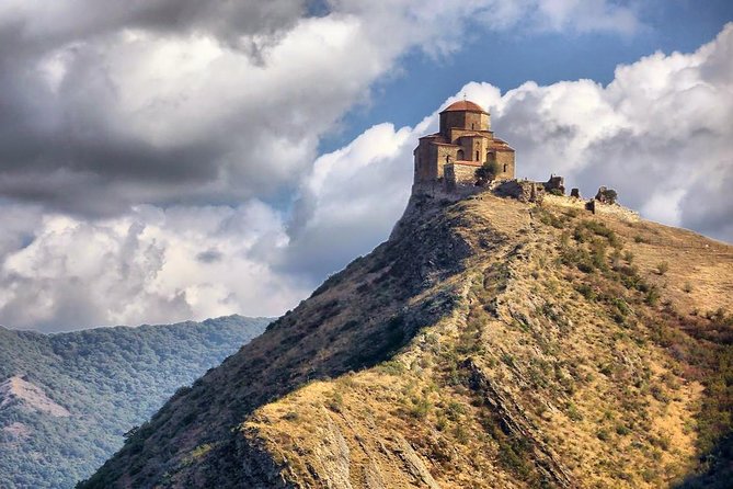 Uplistsikhe, Mtskheta and Jvari - historical private day tour from Tbilisi - Jvari: the view that explains the setting