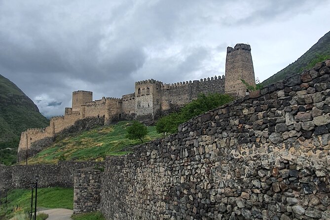 Vardzia. Lake Paravani, Khertvisi & Lomisa castle, Rabati - Safety and comfort on mountain roads